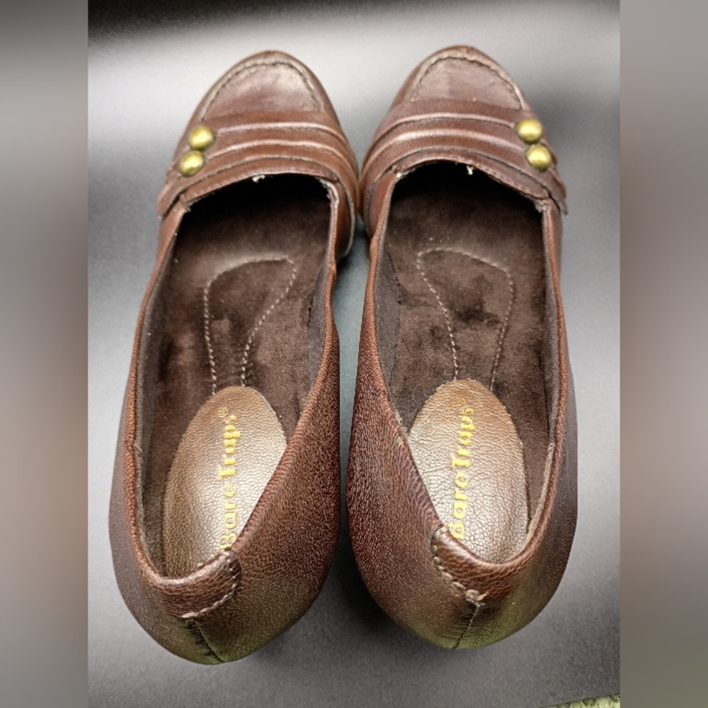 BareTraps Trina Leather Heels with Arch Support and Brass Button Detail - Picture 6 of 10